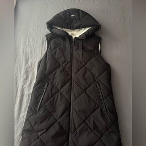 Koolaburra by Ugg Reversible Sherpa Vest.